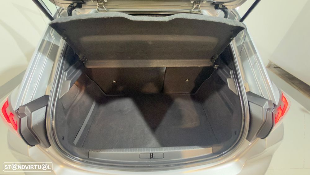 Peugeot 208 PureTech 100 Allure - 38