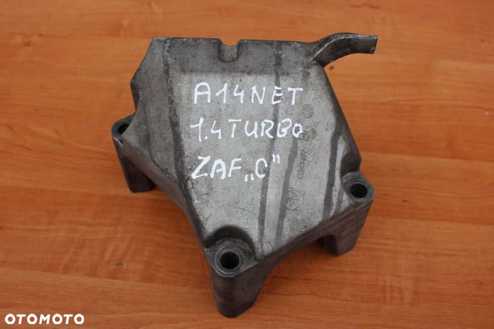 ŁAPA MOCOWANIE WSPORNIK SILNIKA OPEL ZAFIRA C 1.4 TURBO A14NET 13248477