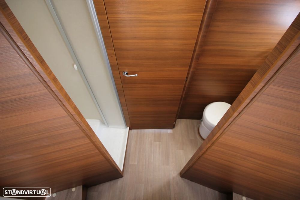 Elnagh Baron 579 *CAMA CENTRAL+BASCULANTE* - 9