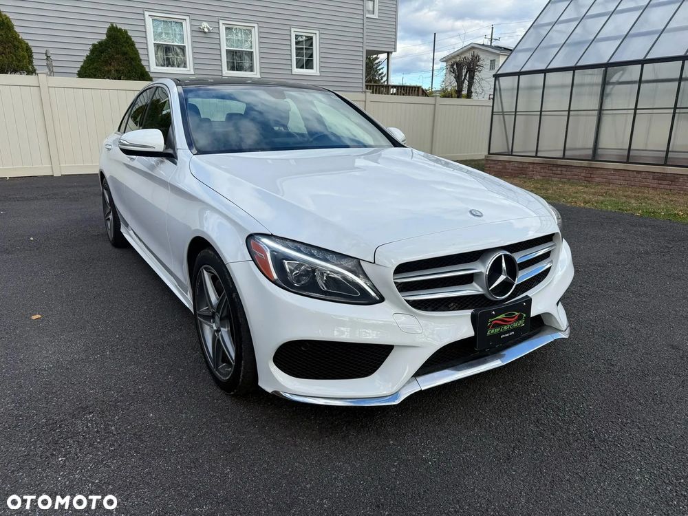 Mercedes-Benz Klasa C 300 9G-TRONIC AMG Line - 2