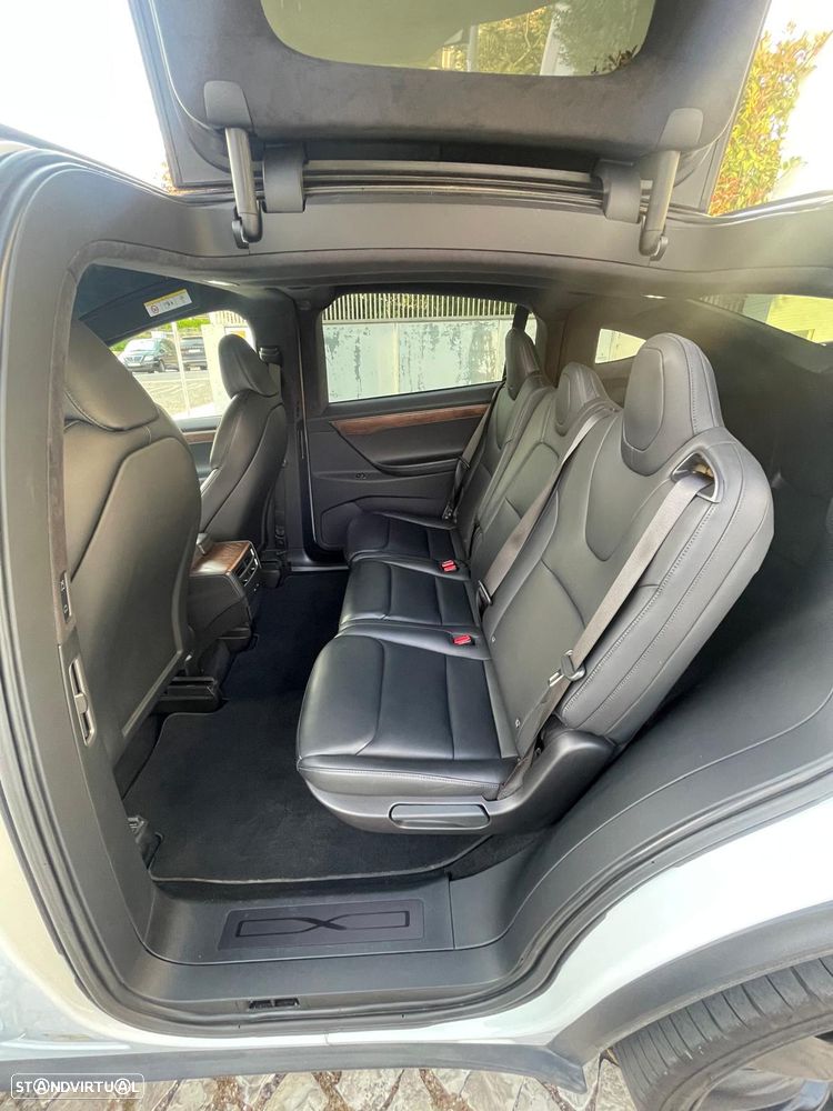Tesla Model X 100 kWh Long Range Plus AWD - 6