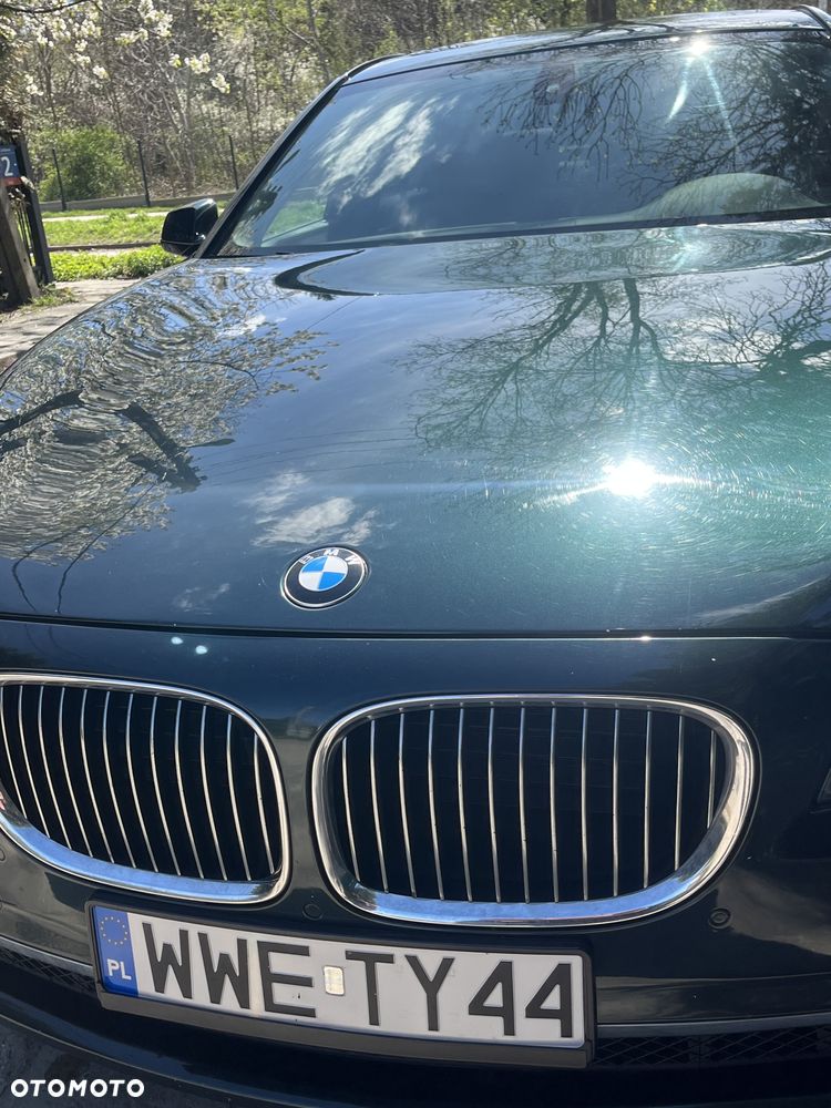 BMW Seria 7 740i - 12