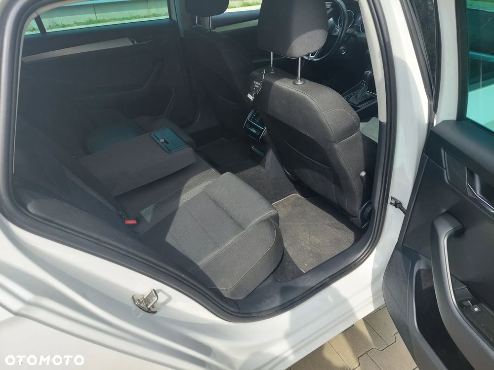 Skoda Superb 2.0 TDI Style DSG - 14