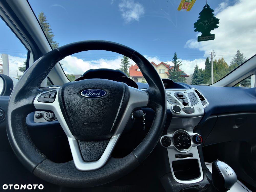 Ford Fiesta 1.6 Sport - 24
