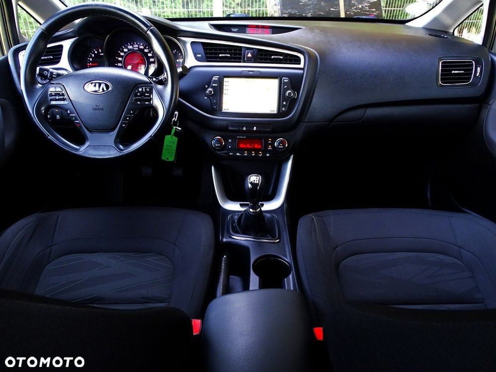 Kia Ceed - 24