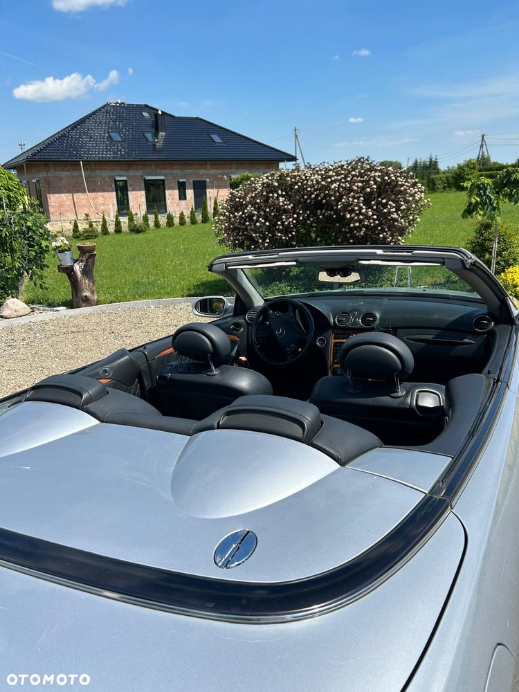 Mercedes-Benz CLK - 9