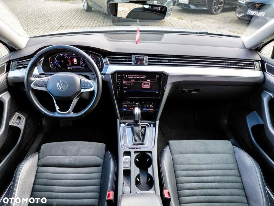 Volkswagen Passat - 13