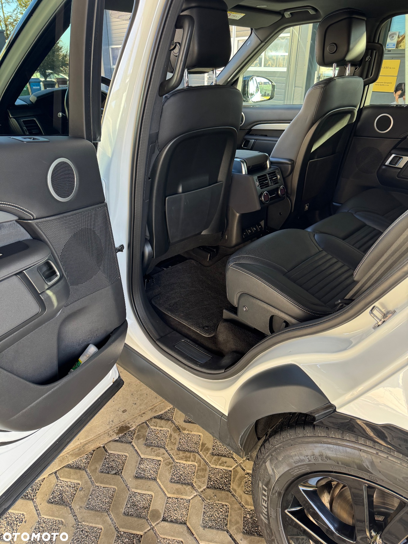 Land Rover Discovery - 15