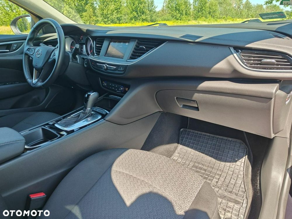 Opel Insignia - 15