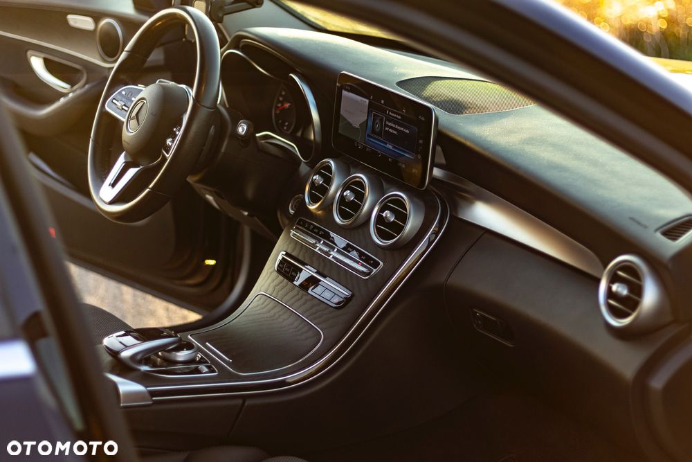 Mercedes-Benz Klasa C - 23