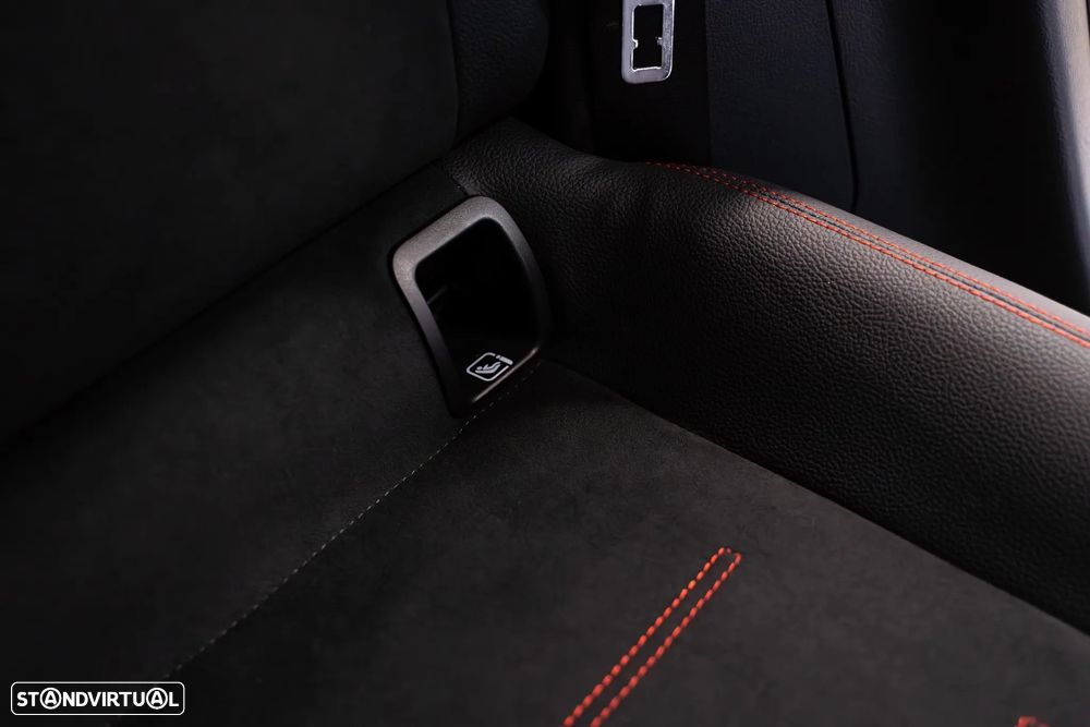 Mercedes-Benz EQA 300 4Matic AMG Line - 41