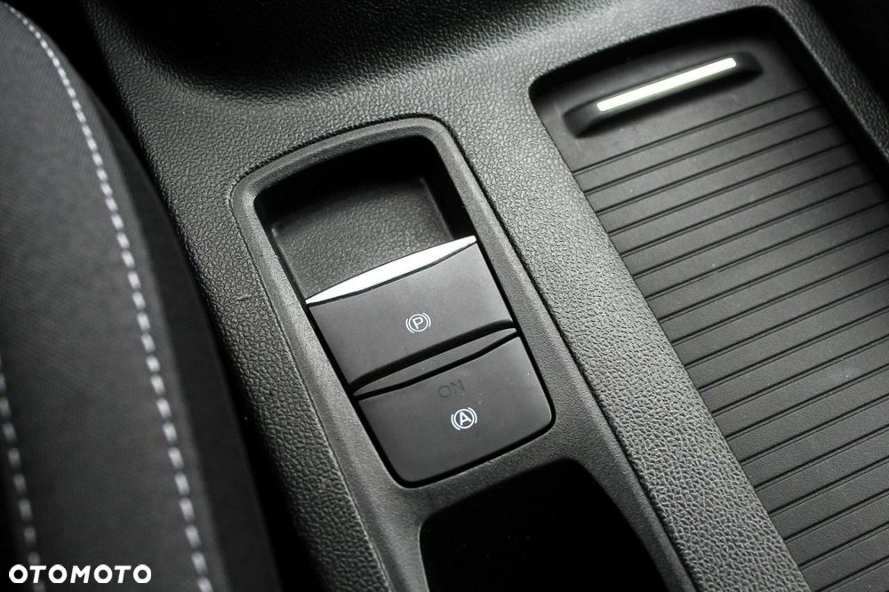 Ford Focus 1.0 EcoBoost Connected - 24