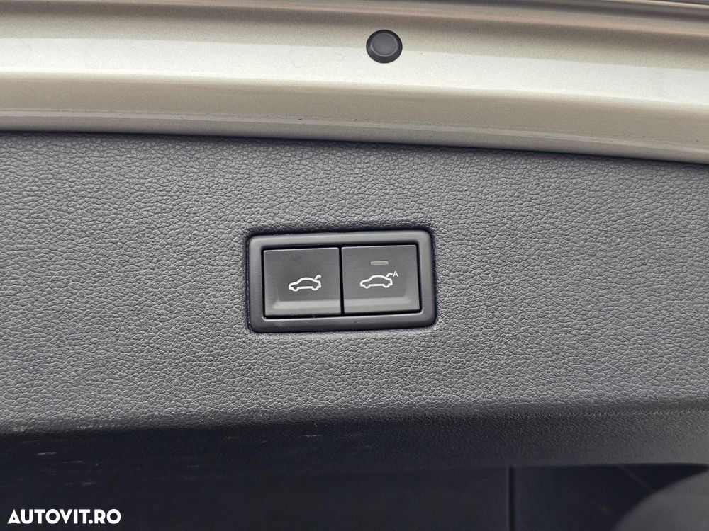 Volkswagen Tiguan - 9