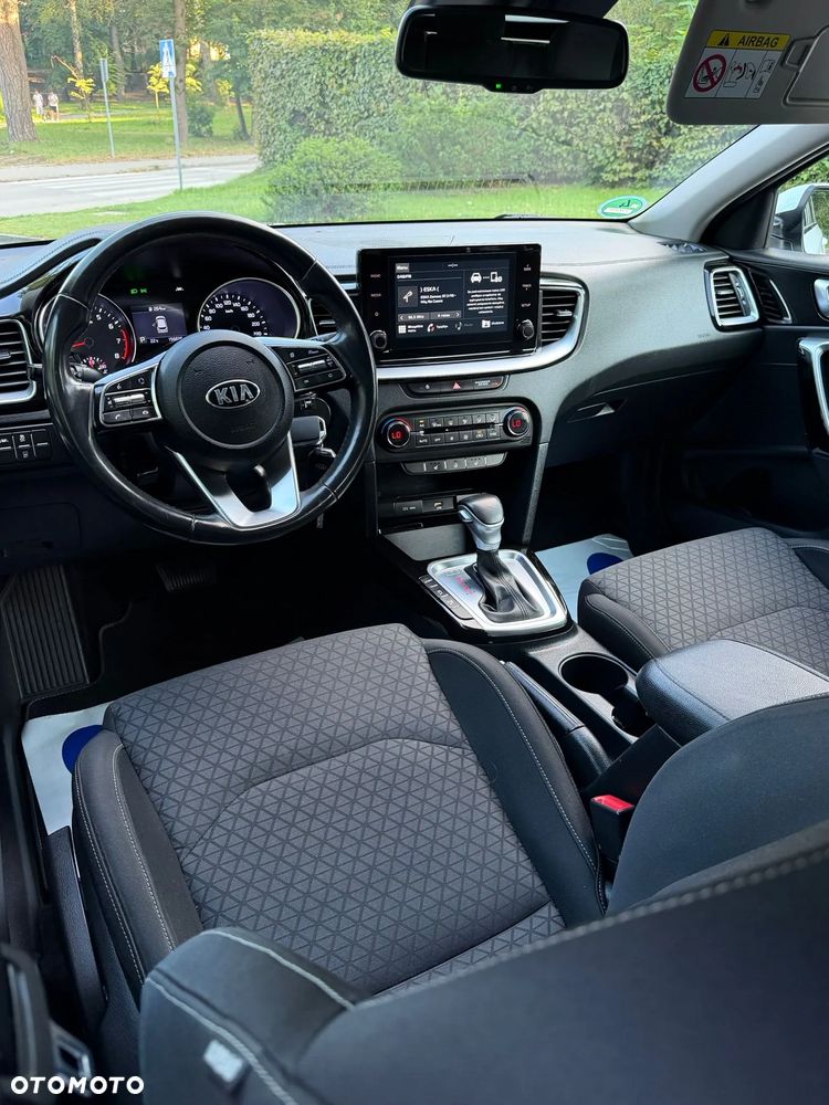 Kia Ceed - 21