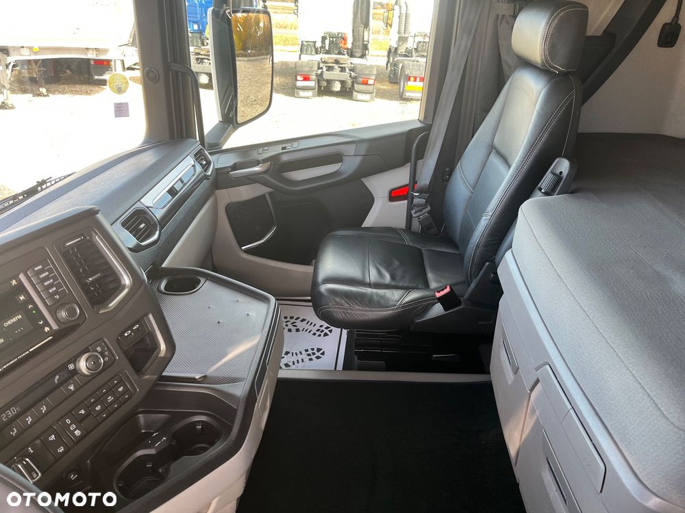 Scania R500 /BOGATA OPCJA/ 6 PODUSZEK/ SKÓRY/ HYDRAULIKA/ Z FRANCJI - 16