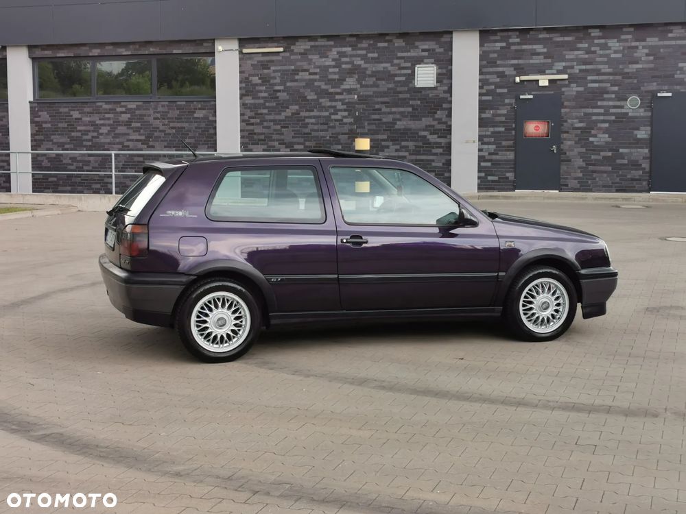 Volkswagen Golf 1.8 GT Special - 2