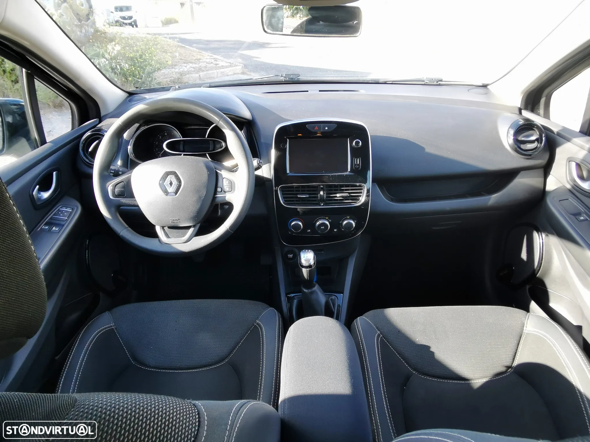 Renault Clio Sport Tourer Energy dCi 90 Start & Stop Dynamique - 8