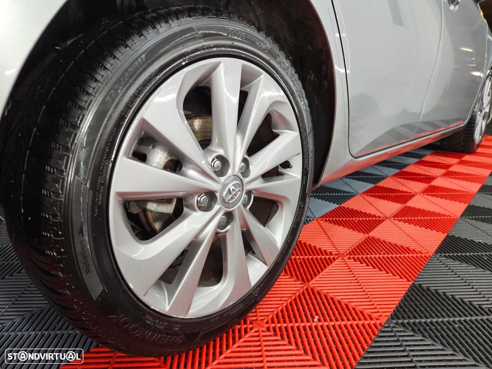 Toyota Auris 1.8 HSD Active - 9