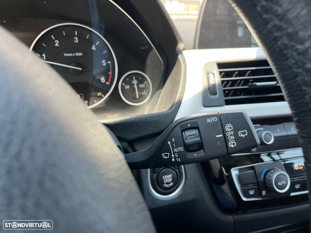 BMW 318 d Line Luxury Auto - 35