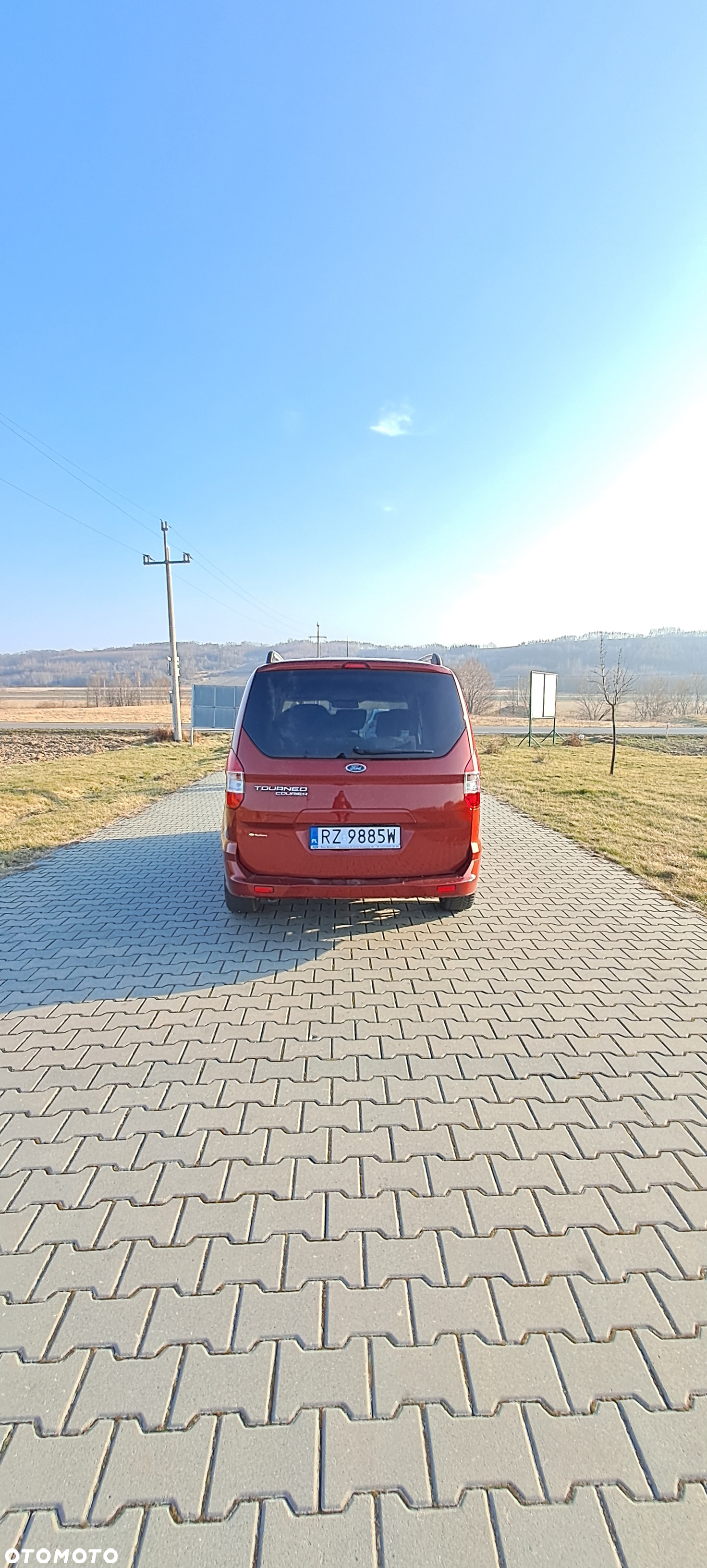 Ford Courier - 5