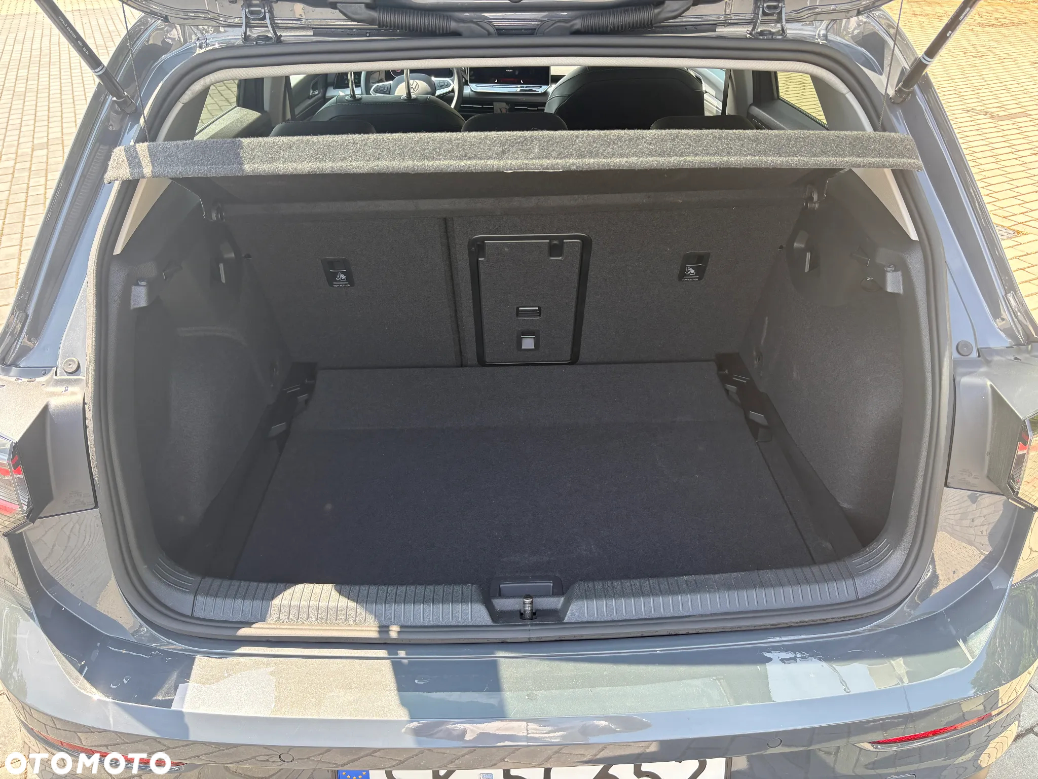 Volkswagen Golf VIII 1.5 eTSI mHEV Style DSG - 6