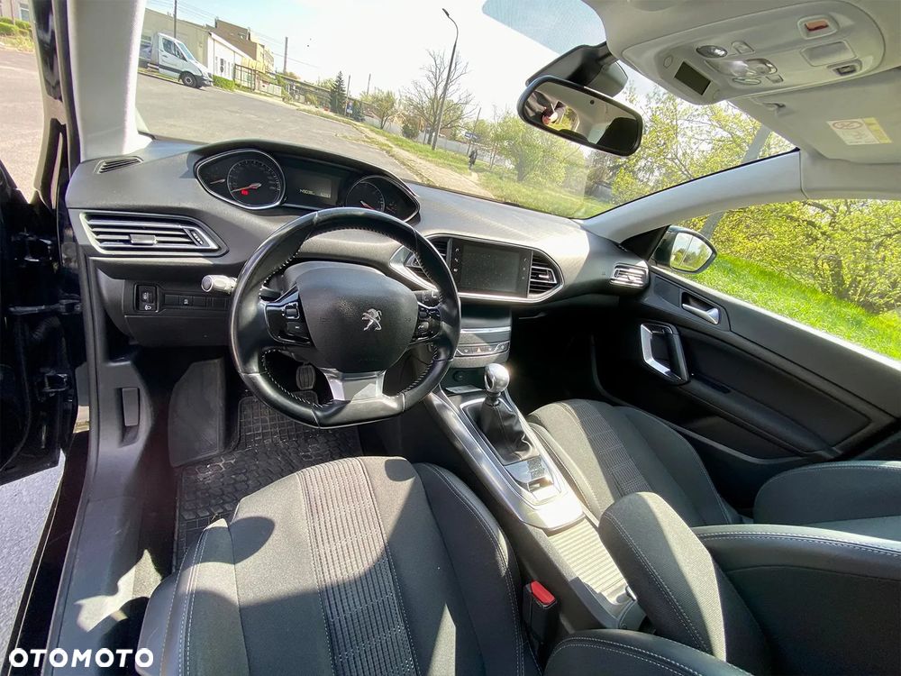 Peugeot 308 BlueHDi 130 Stop & Start Allure - 13