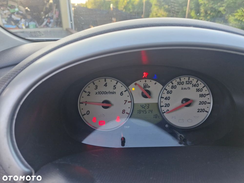 Nissan Micra 1.4 Premium - 10