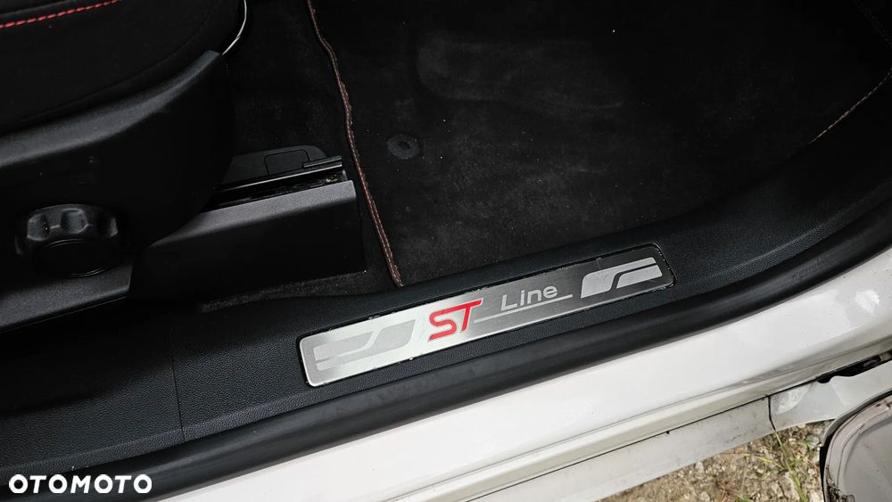 Ford Kuga 1.5 EcoBoost FWD ST-Line ASS GPF - 10