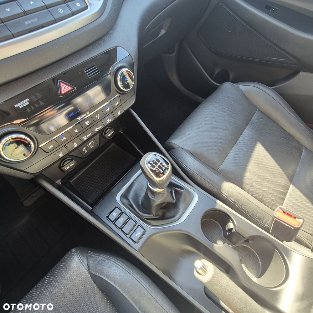 Hyundai Tucson 1.6 GDI BlueDrive Comfort 2WD - 20