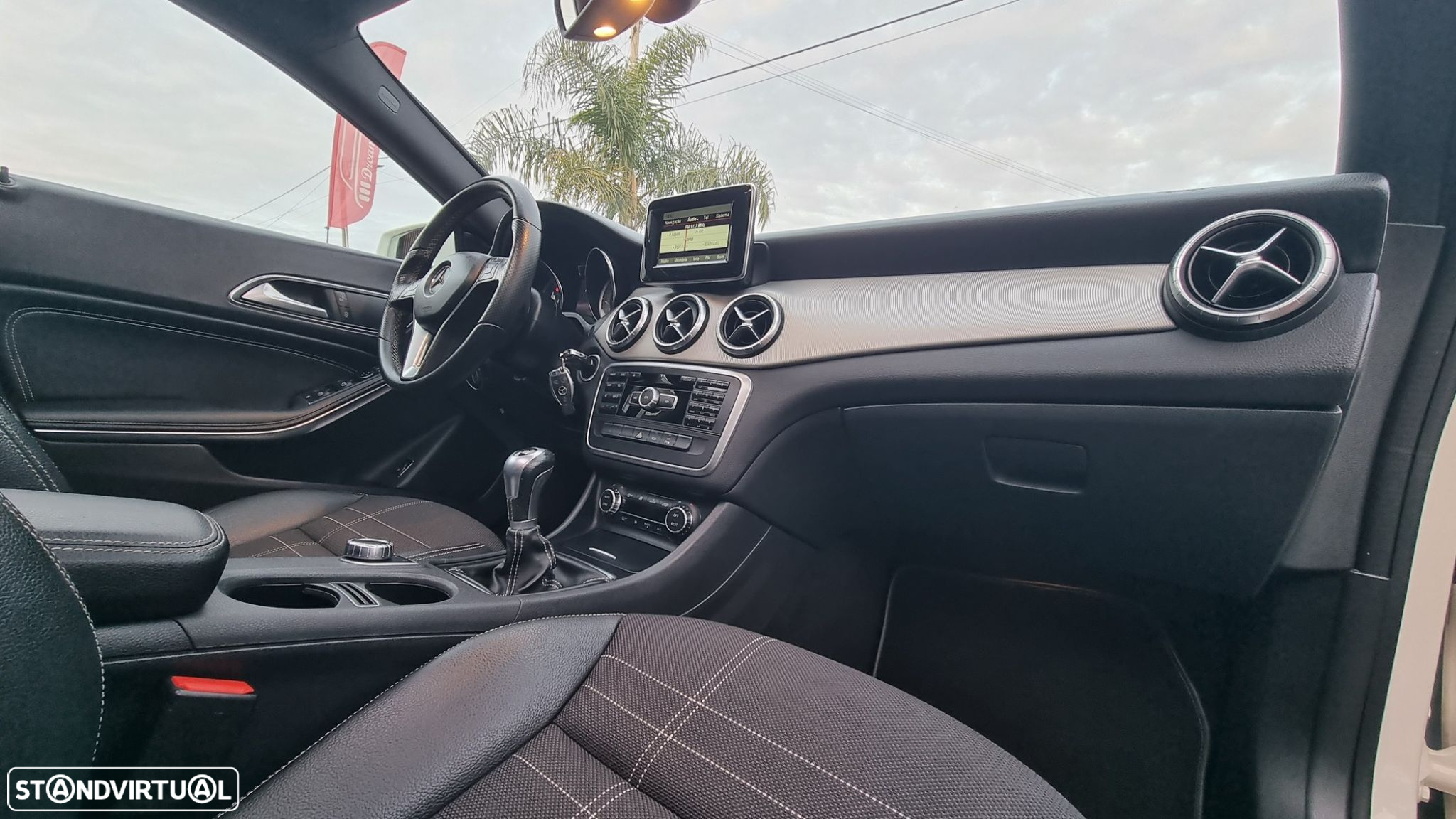 Mercedes-Benz CLA 200 CDi Urban - 23