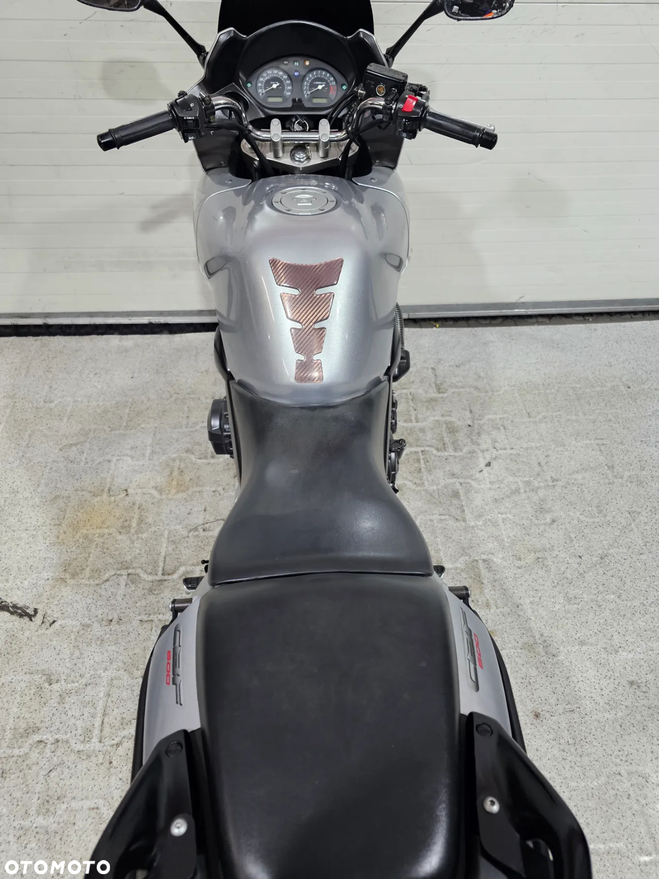 Honda CBF - 32