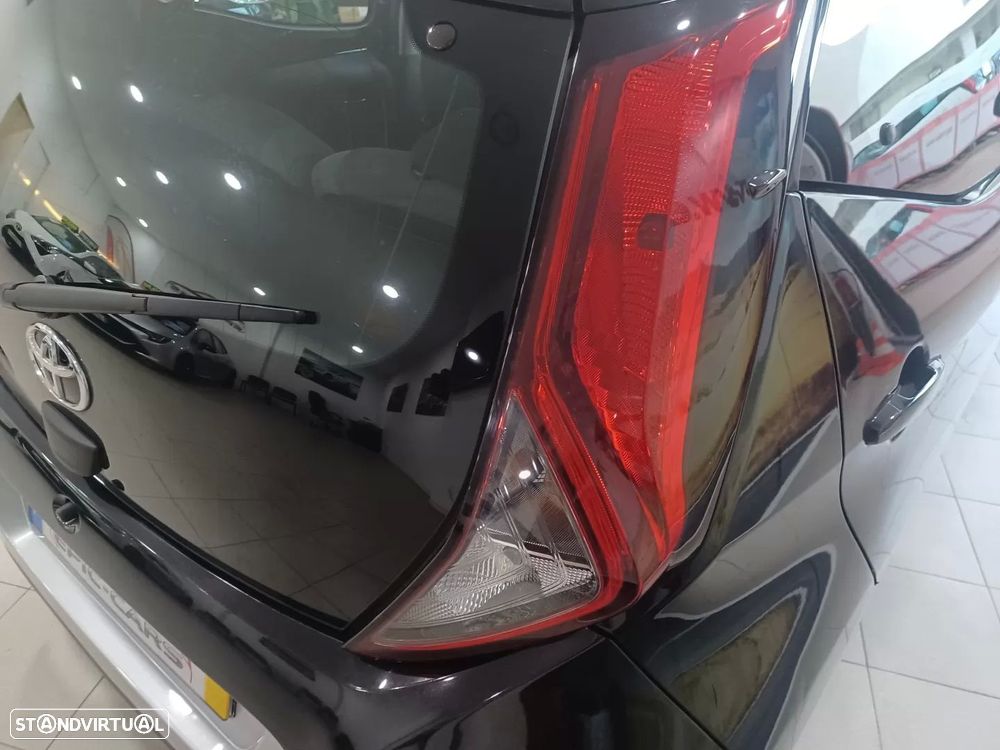 Toyota Aygo x-play club - 23