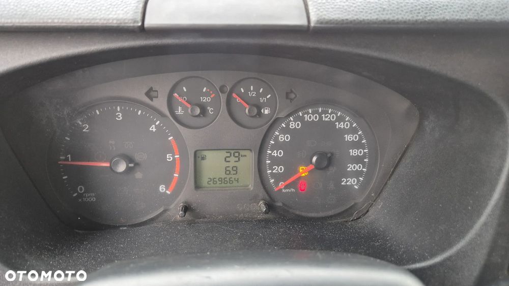 Ford Transit - 10