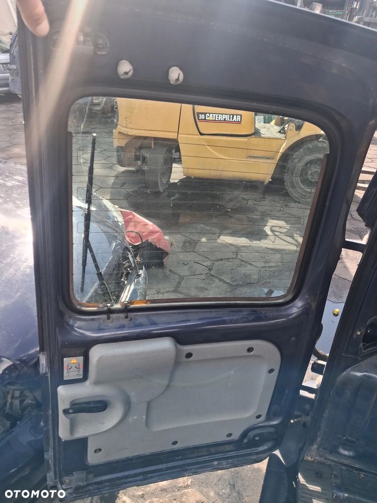 Renault Kangoo I 1 Lift polift Drzwi tył tylne klapy klapa bagażnika skrzydło prawe lewe fiolet fioletowe szyba mechanizm wycieraczek światło zamek KOMPLETNE - 3