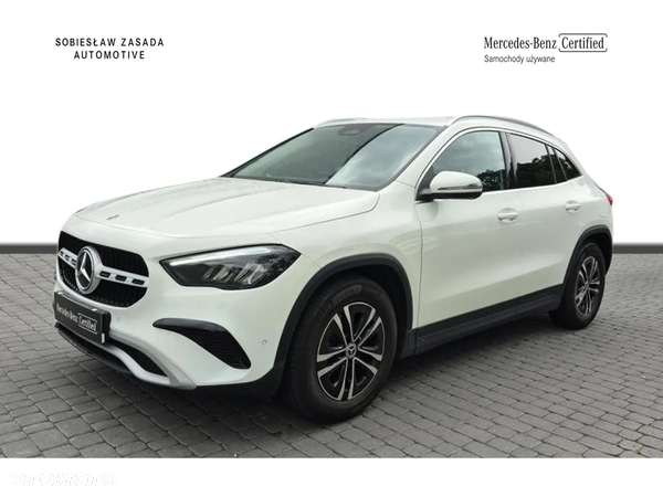 Mercedes-Benz GLA 200