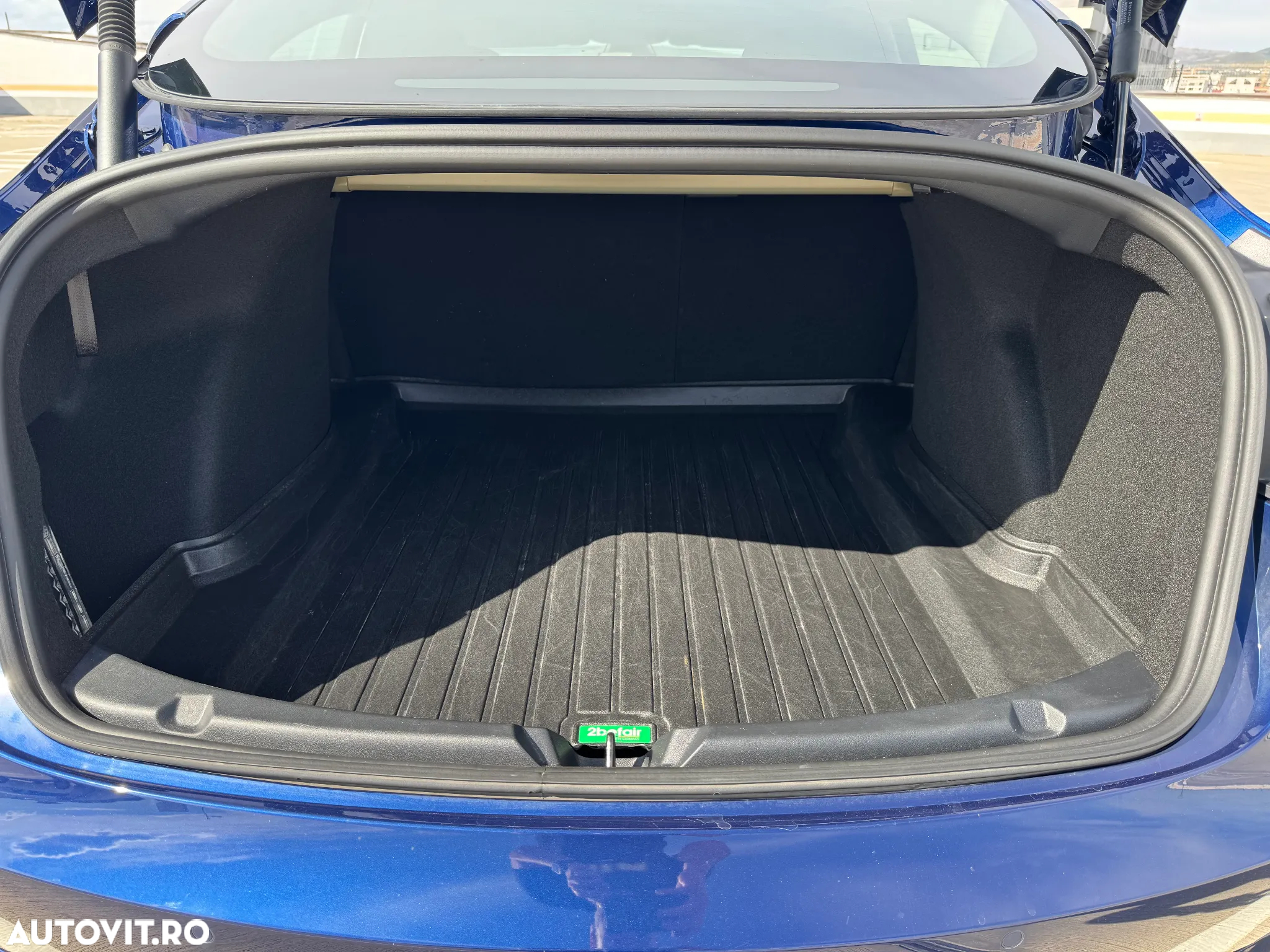 Tesla Model 3 Long Range - 13