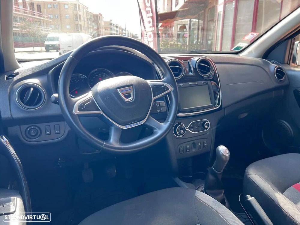 Dacia Sandero - 10