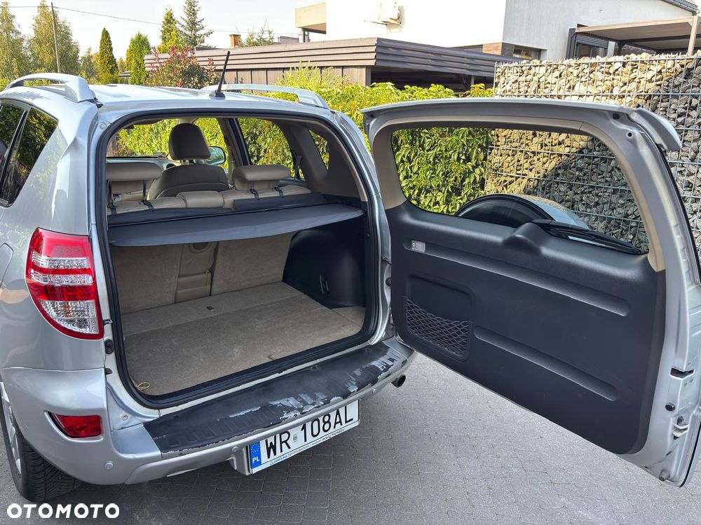 Toyota RAV4 2.0 VVT-i Sol NAVI MS - 14