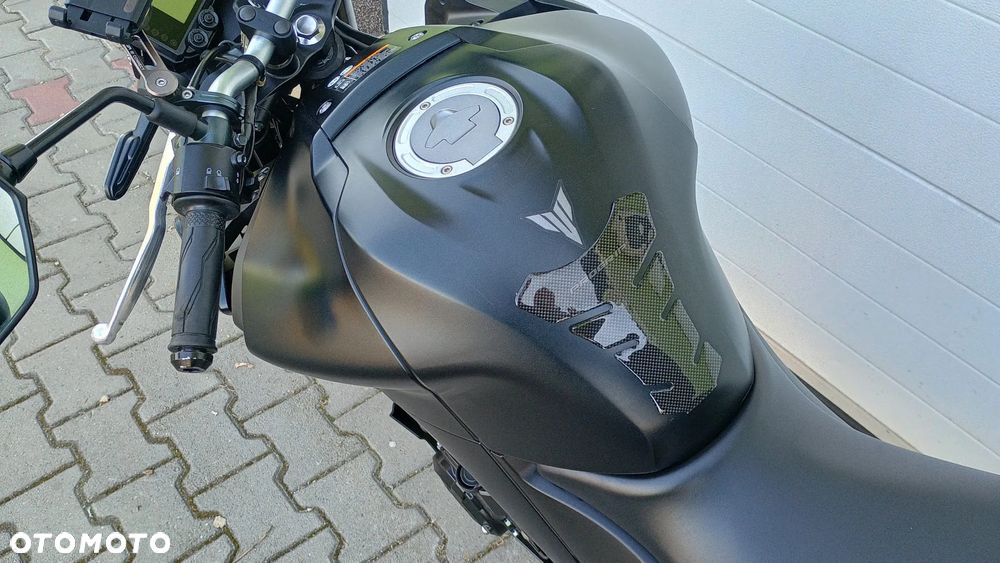 Yamaha MT - 10