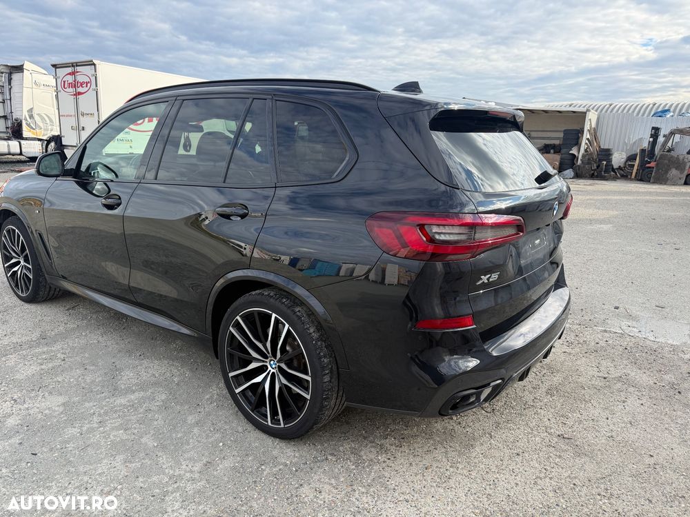 BMW X5 2021 — imagine 11