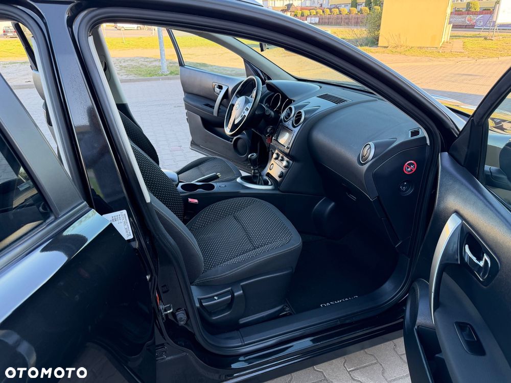 Nissan Qashqai+2 2.0 dCi DPF acenta - 23