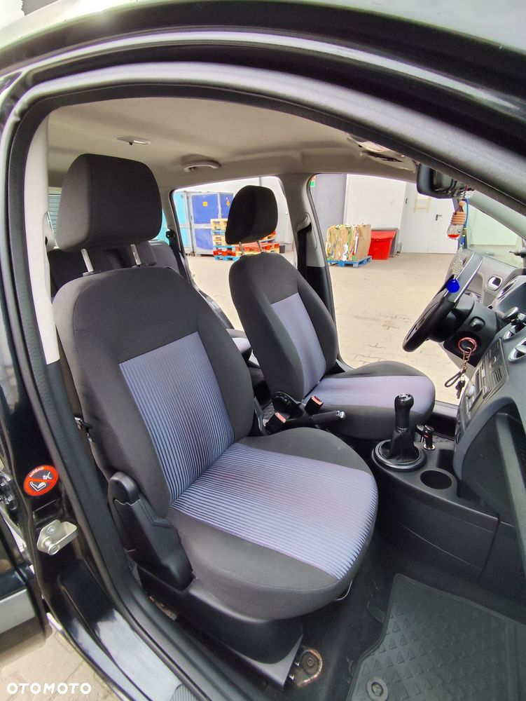 Ford Fusion - 6