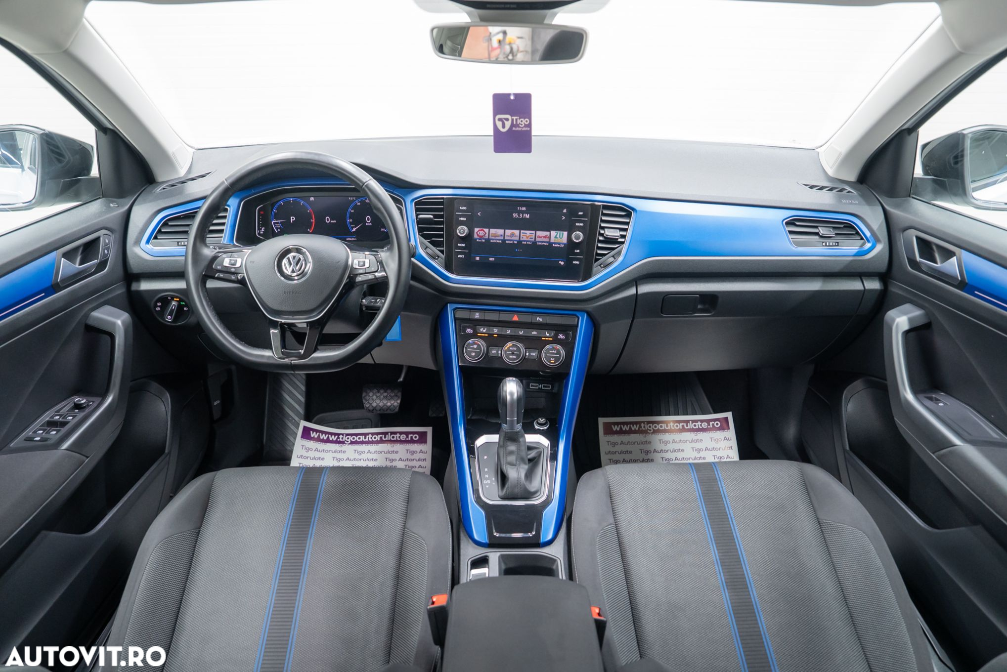Volkswagen T-ROC - 13