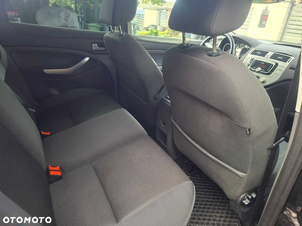 Ford Kuga 2.0 TDCi Individual FWD - 18