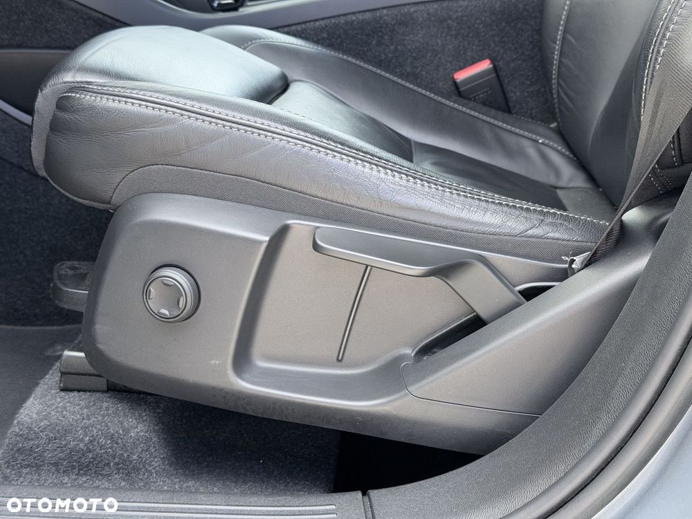 Volvo XC 40 - 18