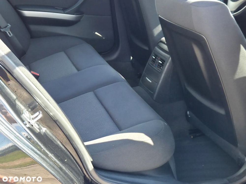 BMW Seria 3 - 12