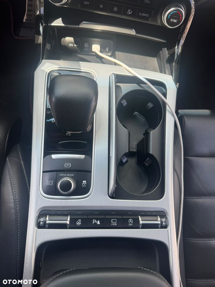 Kia Stinger - 6