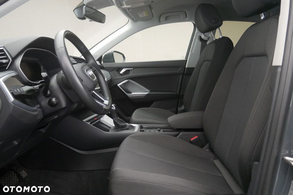 Audi Q3 Sportback - 12