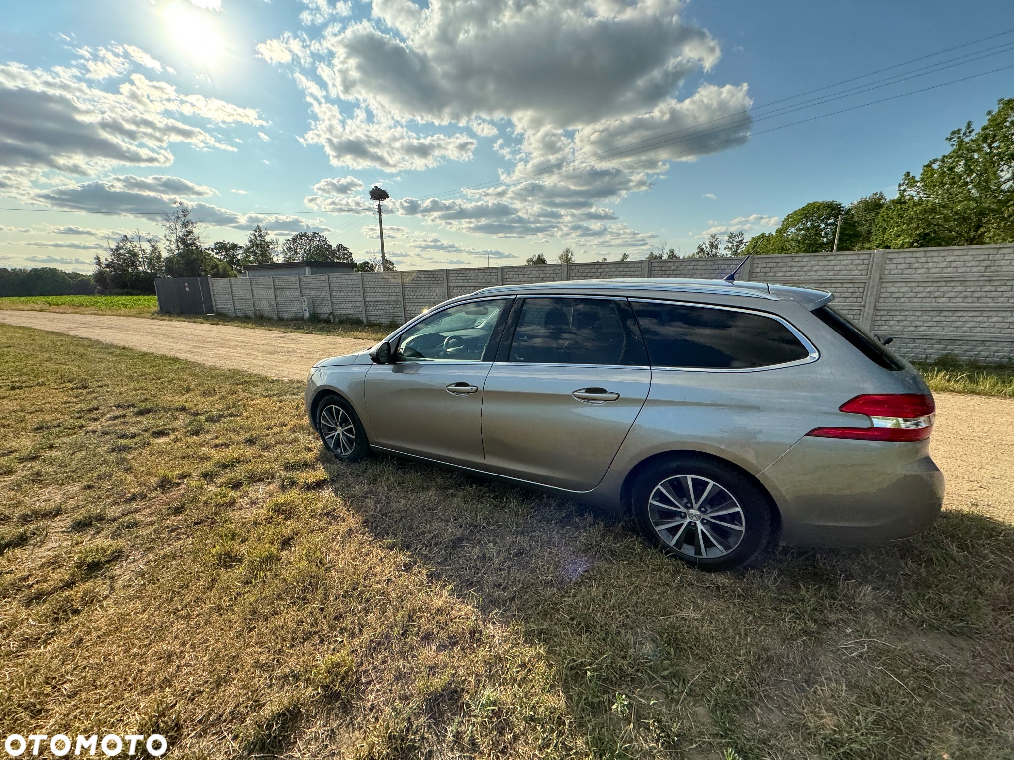 Peugeot 308 1.2 PureTech Allure S&S - 12