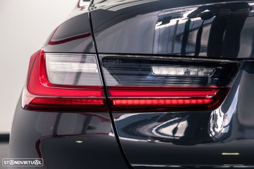 BMW 320 e Pack M Auto - 9